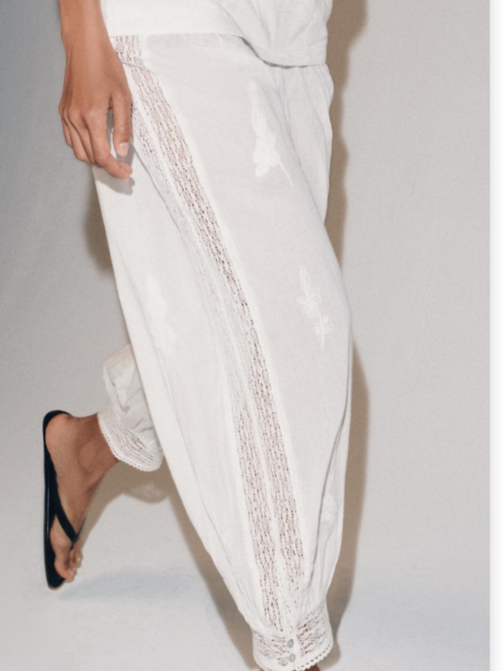 Zara White Embroidered Cropped Sarouel Pants
